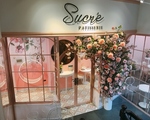 淡いピンクと甘い香りが女心をくすぐるカフェ~sucre patisserie cafe