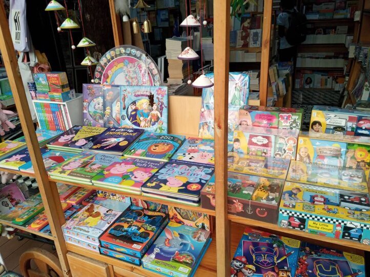 【週末特集】のんびり書店巡り。お土産探しにも!~Ho Chi Minh City