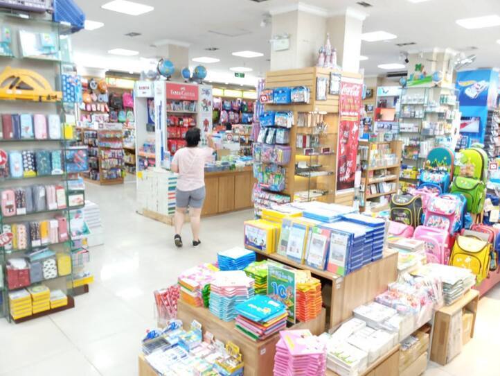 【週末特集】のんびり書店巡り。お土産探しにも!~Ho Chi Minh City