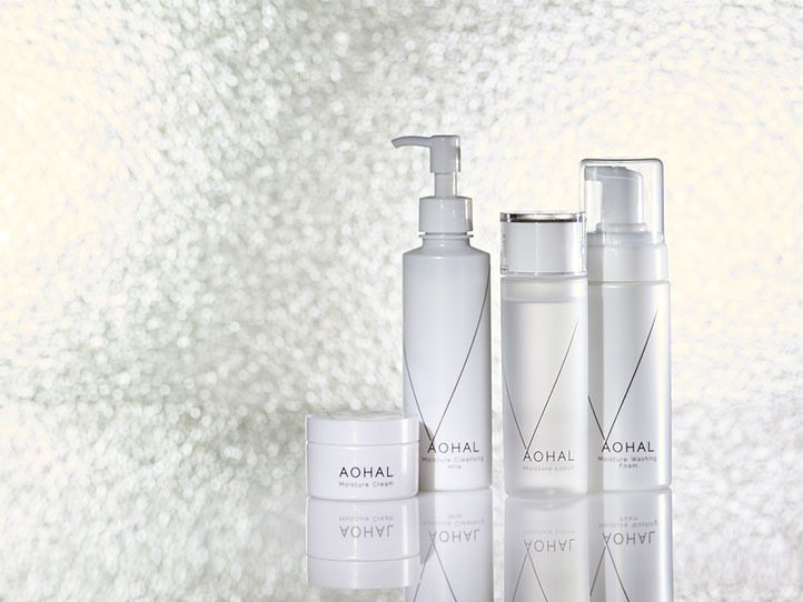 シミの根本へアプローチ!美白美容液D-naがロート製薬から新発売