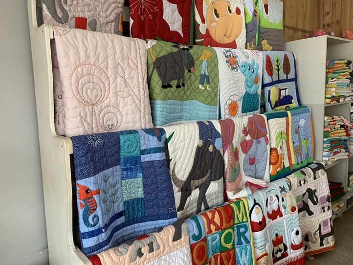 ベトナム人の作る繊細な布製品を思い出に〜Mekong Quilt(メコンキルト)〜
