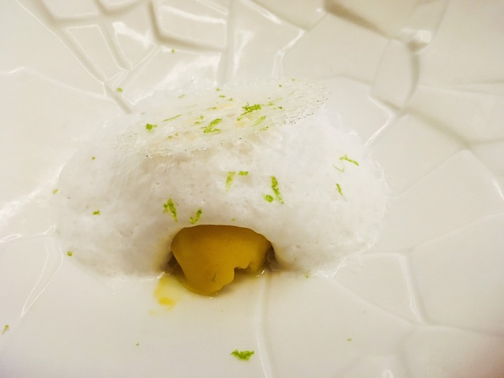 「高級ガストロノミー「The Monkey Gallery DINING(ザ・モンキーギャラリーダイニング)」のシグネチャーコース体験
