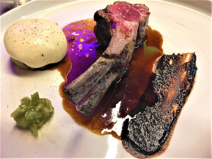 「高級ガストロノミー「The Monkey Gallery DINING(ザ・モンキーギャラリーダイニング)」のシグネチャーコース体験