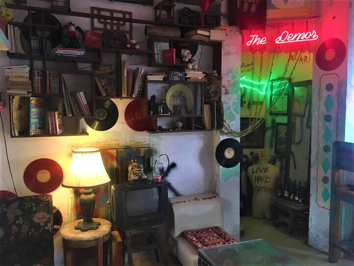 ホーチミン若者御用達の古着屋
