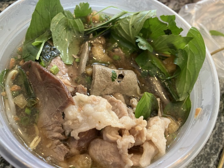 進化するベトナム麺!変わり種ブン、フーティウのお店