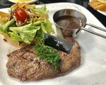 肉食女子必見!手頃なお値段で満腹になるステーキ専門店〜Topping Beef