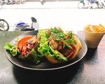 サンドイッチ専門店でおしゃれバインミーを食べよう ~「Journeys Sandwich Café」