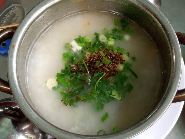 大賑わいの貝専門店~Oc Dao Nguyen Trai(オック ダオ グエンチャイ)~